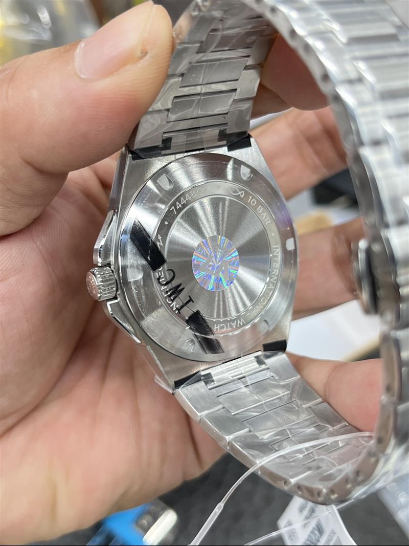 202457162415490 1700